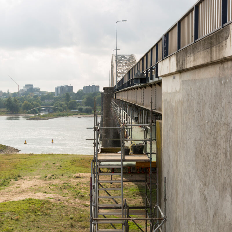 RPS-case-waalbrug-chroom6-brug-zijkant